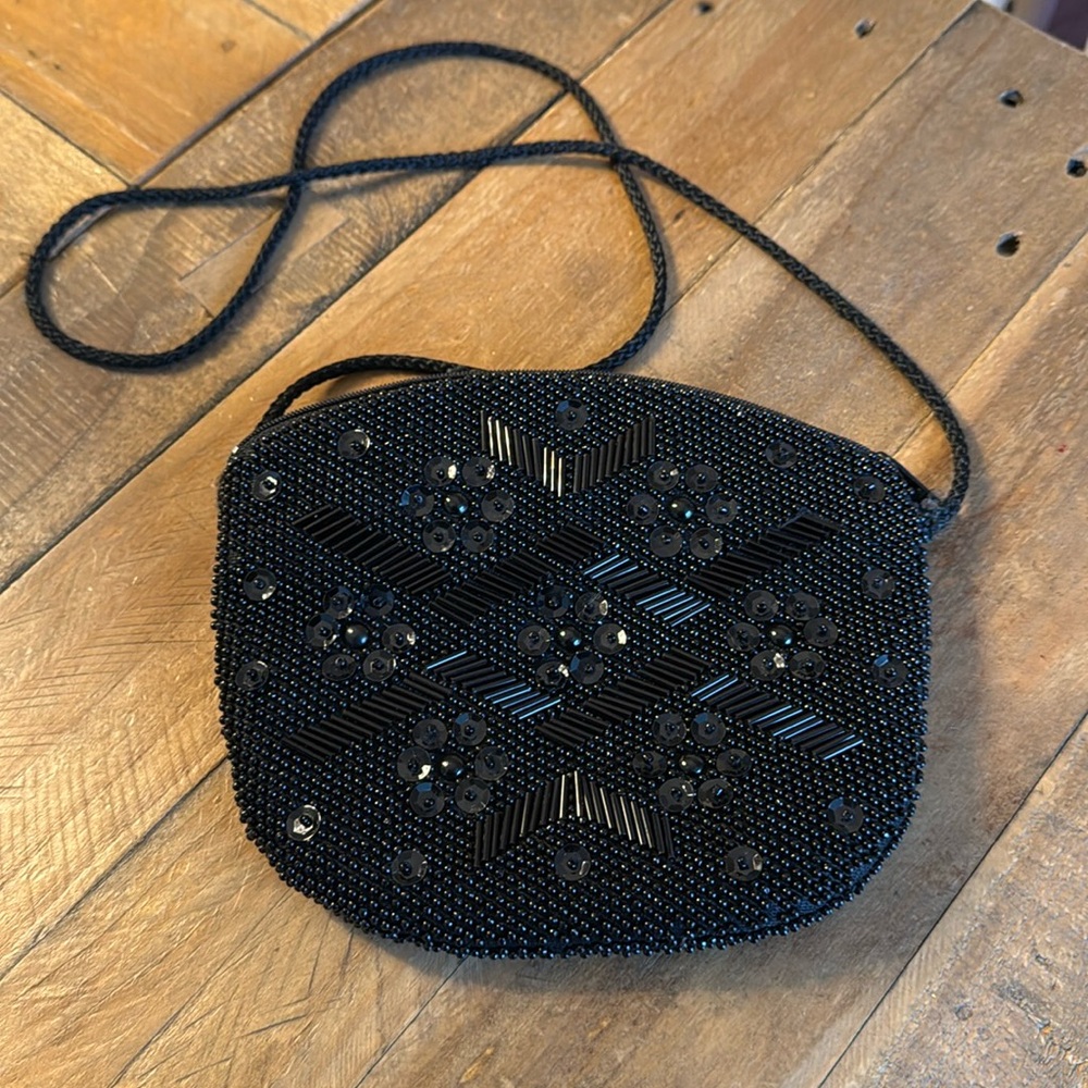 LOREDANA SMALL BEADED BLACK EVENING BAG WITH SHOULDER STAP